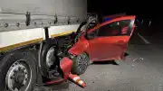 Edirne'de Tıra Arkadan Çarpan Otomobilin Sürücüsü Hayatını Kaybetti