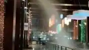 Bursa'da Alışveriş Merkezinde Yangın Fıskiyeleri Açıldı, Vatandaşlar Şaşkınlık Yaşadı