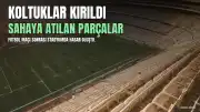 Kayserispor Taraftarlarından Stadyumda Kırılan Koltuklar ve Sahaya Atılan Parçalar