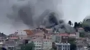 İstanbul Fatih'te Bir Binada Yangın Çıktı: Araçlara Sıçradı