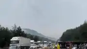 Adana-Pozantı Otoyolu'nda Tır Devrildi: Trafik Akışı Durduruldu