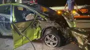 Çanakkale Ezine'de Trafik Kazası: Otomobil Sürücüsü Yaşamını Yitirdi