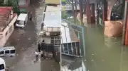 İstanbul'da Şiddetli Sağanak: Birçok İlçe Su Baskınlarıyla Mücadele Ediyor