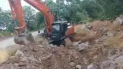 Sakarya'da İş Makinesiyle Define Kazısı Yapan 5 Şüpheli Yakalandı