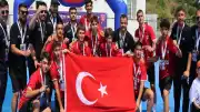 U16 Erkek Hokey Milli Takımı Avrupa Şampiyonu unvanını kazandı