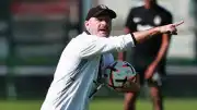 Beşiktaş Crystal Palace Maçı Hazırlıklarını Sürdürüyor