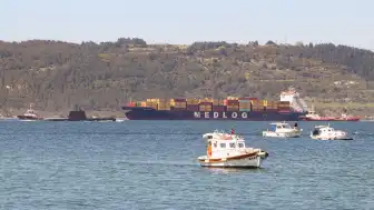 Çanakkale Boğazı'nda Makine Arızası Yapan Gemi Yedeklendi