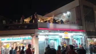 Galatasaraylı Taraftarların Şampiyonluk Kutlamasında Kavga: 1 Yaralı