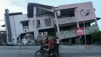 Filipinler'de 7,8'lik Deprem: 37 Ölü, 500 Yaralı