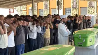 Sivas'ta Trafik Kazasında Hayatını Kaybeden Eşler Birlikte Defnedildi