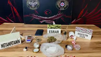 İzmir'de Uyuşturucu Operasyonu: 3 Şüpheli Tutuklandı