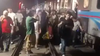 Bayrampaşa'da Trafoda Patlama: Tramvay Seferleri Aksadı, Bölgede Gaz Kokusu Paniği
