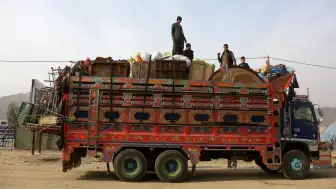 Afganistan'da Geri Dönen Mültecilere 35.000'den Fazla Arsa Tahsis Edildi