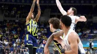 Basketbol Süper Ligi Play-off Yarı Final Serisi: Fenerbahçe Beko, A. Efes'i Son Saniyede Mağlup Etti