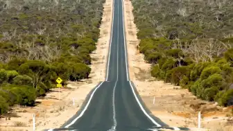Dünyanın En Uzun Yolu Olan Highway 1, Hiçbir Yere Çıkmıyor