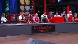 MasterChef Türkiye'de 3 Eylül Dokunulmazlık Oyununu Mavi Takım Kazandı, Kırmızı Takımdan Ş. ve C. Eleme Adayı Oldu