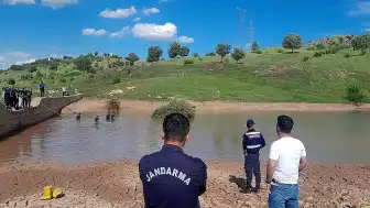 Adıyaman'da Gölete Giren İki Çocuk Boğuldu