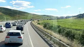 Bayram Dönüşü Trabzon'dan Batıya Seyahat Kabusa Döndü: Ankara ve İzmir Yolları Kilometrelerce Kilitlendi