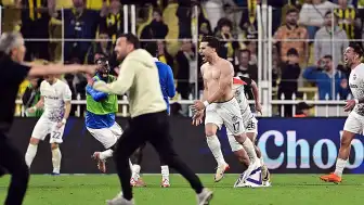 Eyüpspor, Fenerbahçe'ye Karşı Son Dakika Golüyle Berabere Kalarak Ligde Kaldı