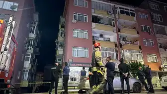 Gebze'de Kolonlardan Ses Gelen 7 Katlı Bina Tedbiren Boşaltıldı