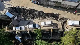 Hatay'da Sel Felaketi: 3 Ölü, 2 Kayıp İçin Arama Kurtarma Çalışmaları Devam Ediyor