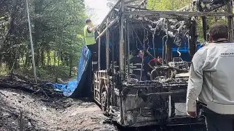 İETT Otobüsü Seyir Halindeyken Alev Aldı
