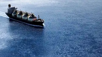 İran Savaşının Hürmüz Boğazı Üzerindeki Etkisi: Enerji Fiyatları Yükseliyor