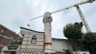 İstanbul Fatih'teki Atlamataşı Camisi'nde Minare Kubbesi Yıkıldı