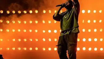Kanye West İstanbul'da Sahne Aldı: Konser Canlı Yayınlanmadı