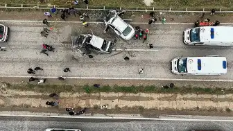 Kırıkkale'de Trafik Kazası: 1'i Çocuk 3 Kişi Hayatını Kaybetti, 6 Yaralı