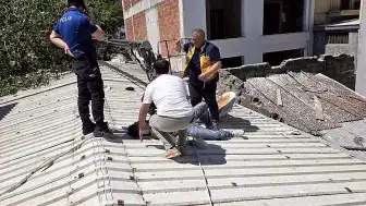 Mudanya'da Vinç Devrildi: 2 İşçi Yaralandı