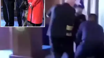 Narkotik Köpeği Mezuniyet Töreninde Tümamirale Saldırdı