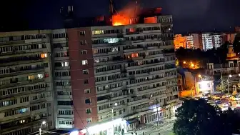 NATO Üyesi Romanya'da Apartmana Rus İHA'sı Düştü: 2 Yaralı