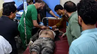 Pakistan'da Polis Kontrol Noktasına Saldırı: En Az 14 Polis Hayatını Kaybetti