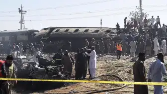 Pakistan'da Tren Saldırısı: En Az 24 Kişi Hayatını Kaybetti