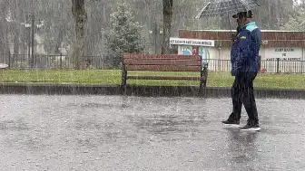 Tekirdağ'da Sağanak Yağış Hayatı Olumsuz Etkiledi