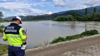 Tokat'ta Kelkit Çayı'na Düşen 2 Kişiyi Arama Çalışmaları Devam Ediyor