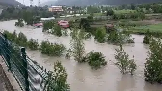 Tokat'ta Kelkit Irmağı Taştı: Evler Sular Altında Kaldı