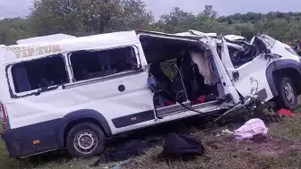 Yozgat'ta Öğrenci Servisi Devrildi: 2 Öğrenci ve Sürücü Hayatını Kaybetti