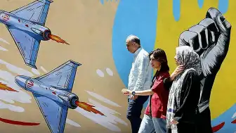 ABD ve İran Arasında Kırılgan Ateşkes: Hürmüz Boğazı'nın Durumu ve Zorlu Müzakereler