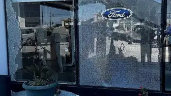 Antalya'da Otokoç Yetkili Servisine Silahlı Saldırı: 2 Şüpheli Gözaltında