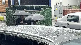 Ardahan'da Fındık Büyüklüğünde Dolu Yağışı Etkili Oldu