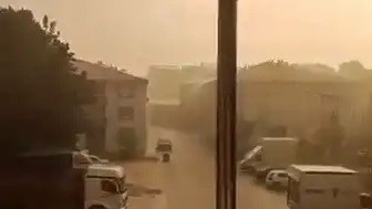 Bursa'nın İnegöl İlçesinde Şiddetli Dolu ve Sağanak Yağış Hayatı Olumsuz Etkiledi