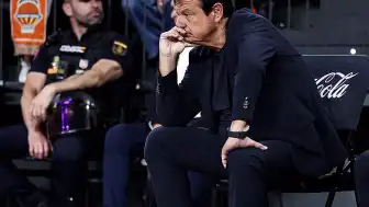 Ergin Ataman Hakem Kararlarına Tepki Göstererek Basın Toplantısını Terk Etti