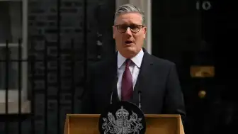 İngiltere Başbakanı Keir Starmer Görevinden İstifa Etti
