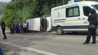 İzmir Kiraz'da işçi minibüsü devrildi: 1 ölü