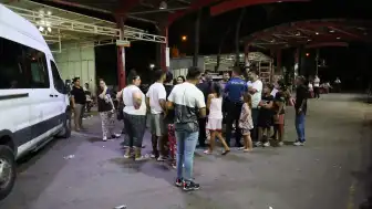 İzmir Konak'ta Evde Çıkan Kavgada Bir Kişi Bıçaklanarak Ağır Yaralandı