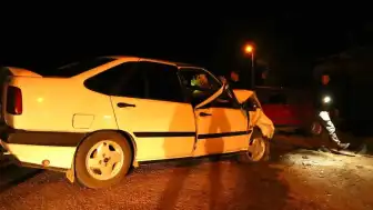 Kastamonu'da İki Otomobil Çarpıştı: 8 Yaralı