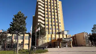 Sivas'ta Baltalı Saldırı: 3 Yaralı, Şüpheli Gözaltında