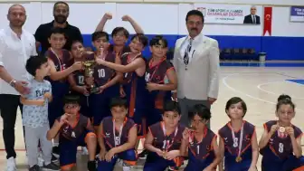 Sivas'ta Basketbol Minikler A İl Birinciliği Heyecanı Yaşandı